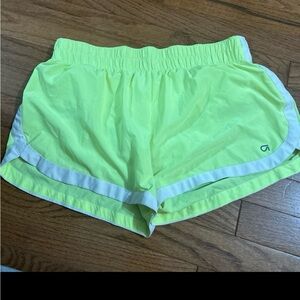 Gap fit women’s shorts medium neon yellow